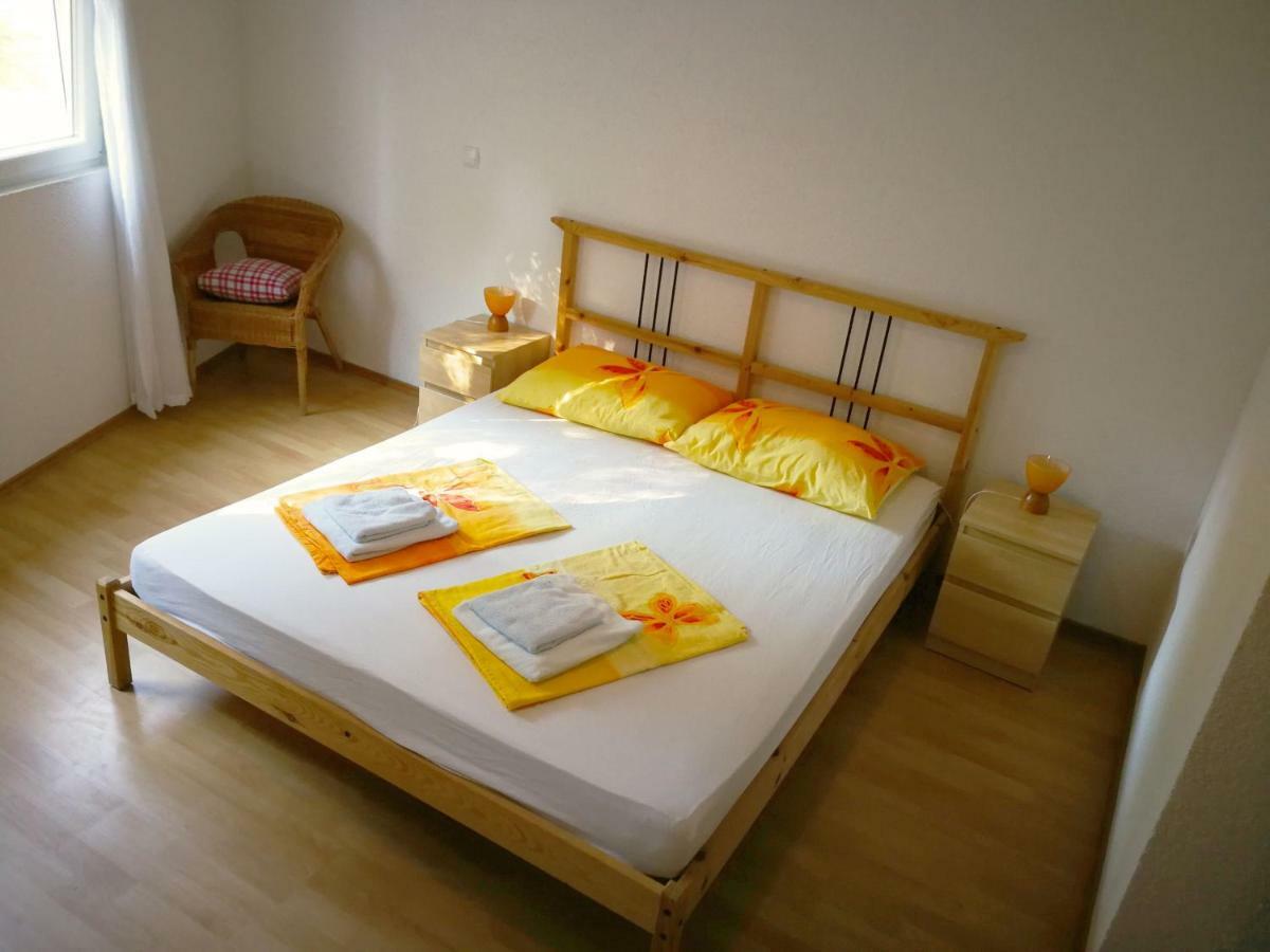 Family Friendly Apartments Island Rab Kampor Exterior foto
